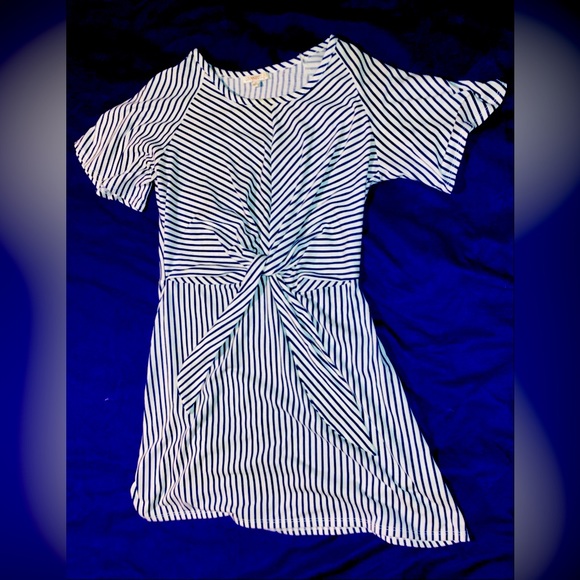 Love @ First Sight Dress - Picture 1 of 2